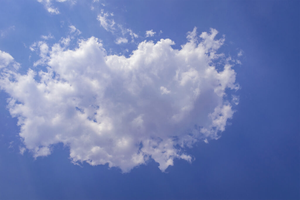white-cloud-Blue-sky-Free-background-images-tripodshots-original02
