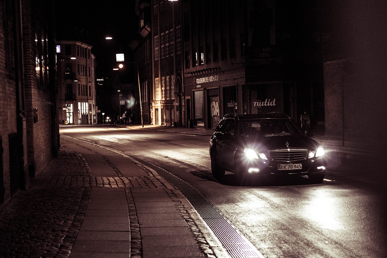  fast moving objects in night