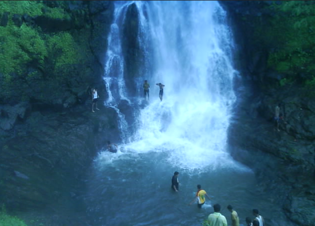Mahuli Waterfall Trek