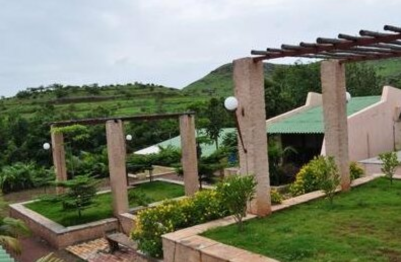 Top 10 Resorts Near Mumbai